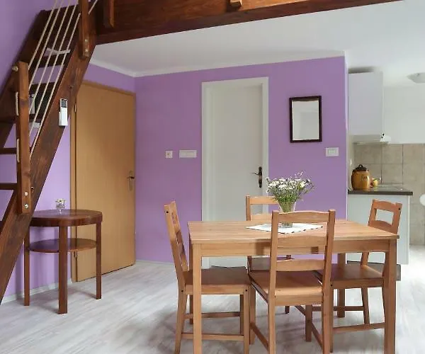 Soca House アパート